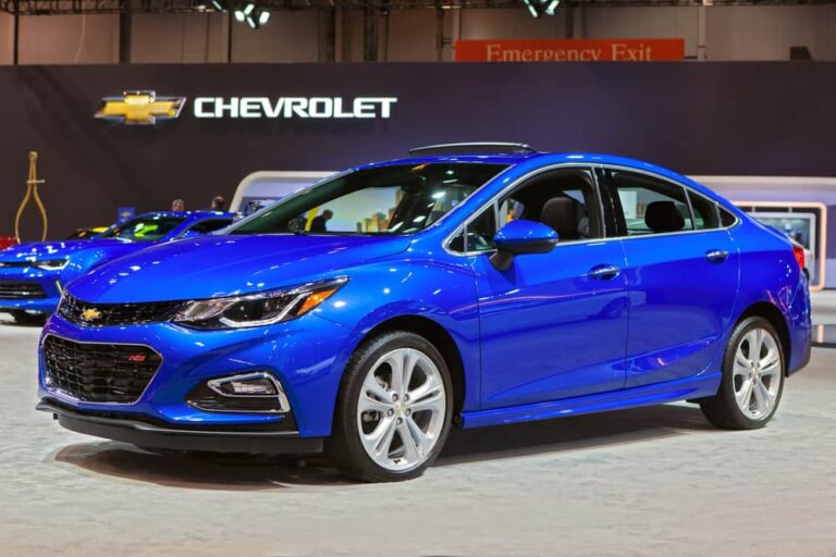 12 Cars Similar to Chevy Cruze