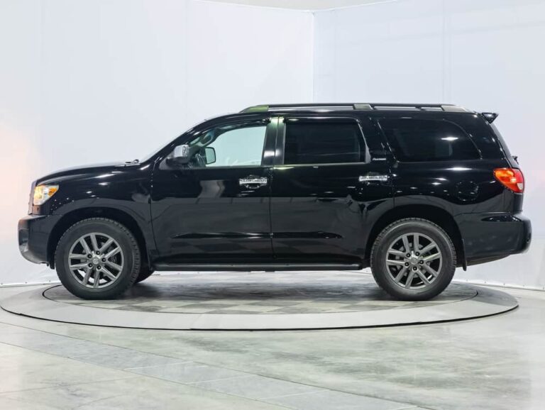 Toyota Highlander vs. Sequoia