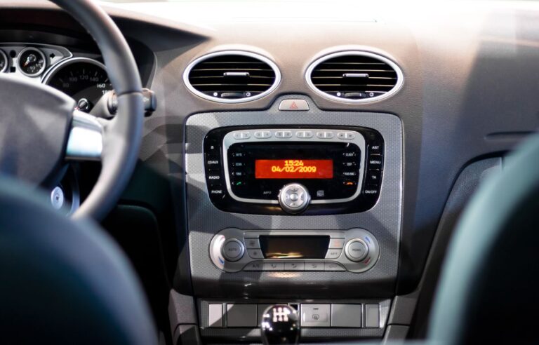 3 Types of Car Stereos