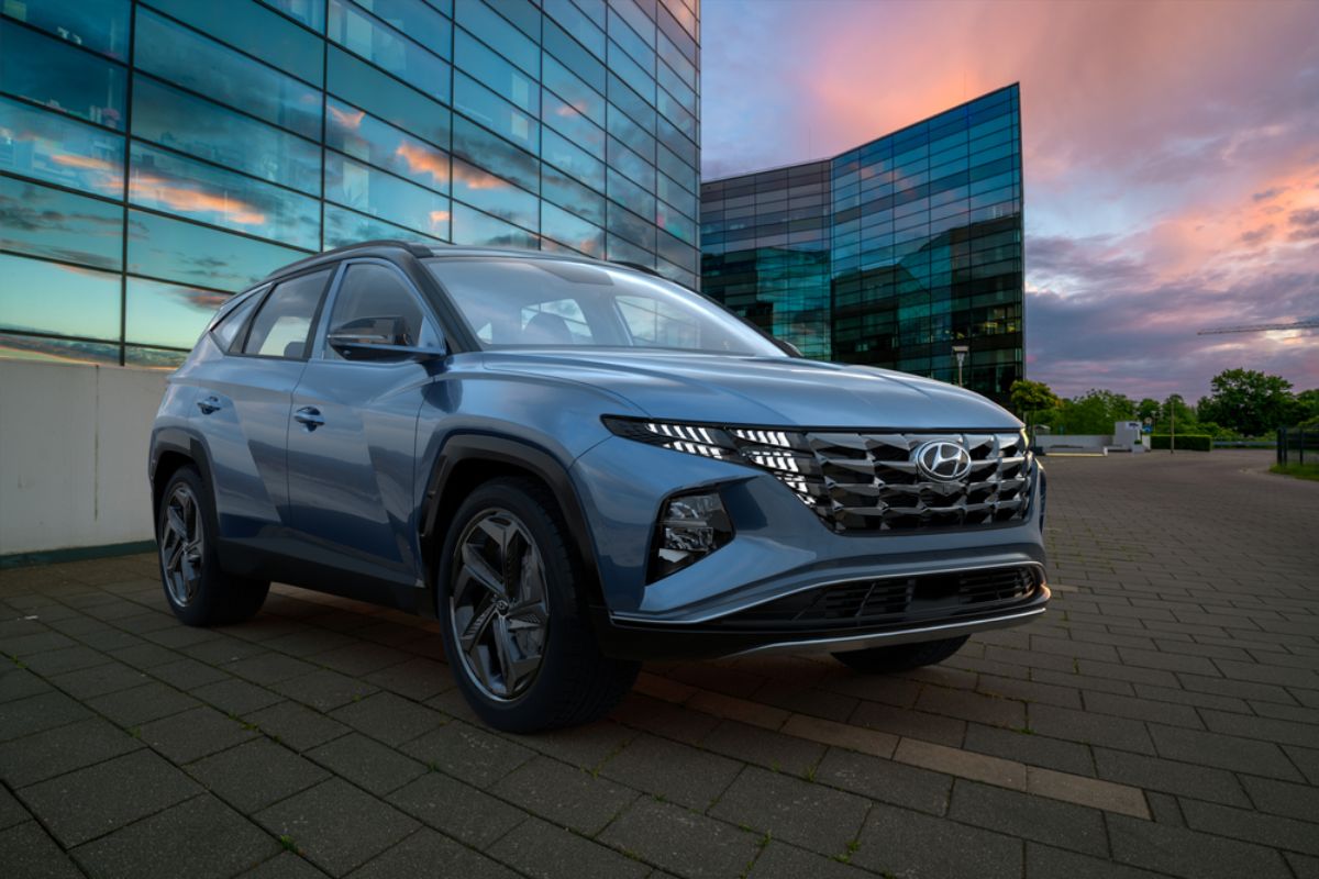 Side view angle of the all new Hyundai Tucson in a light blue.