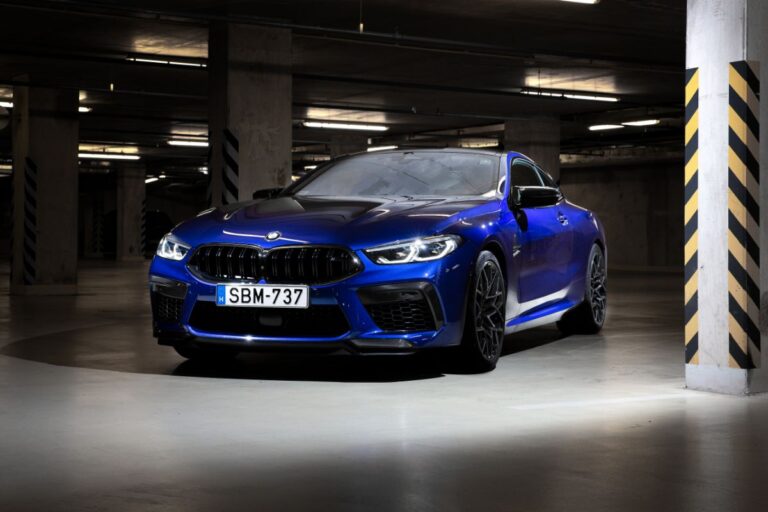 A picture of a blue BMW M8 was highlighted in the parking garage below.