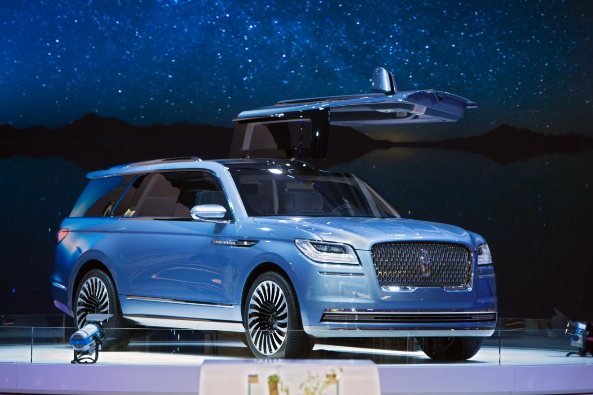 At the North American International Auto Show, the Lincoln Navigator concept was on display.