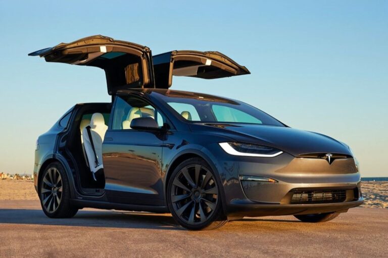 The luxurious and cool Tesla Model X Plaid in 3D illustration in a desert.