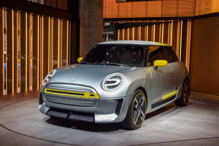 12 Cars Similar to MINI Electric