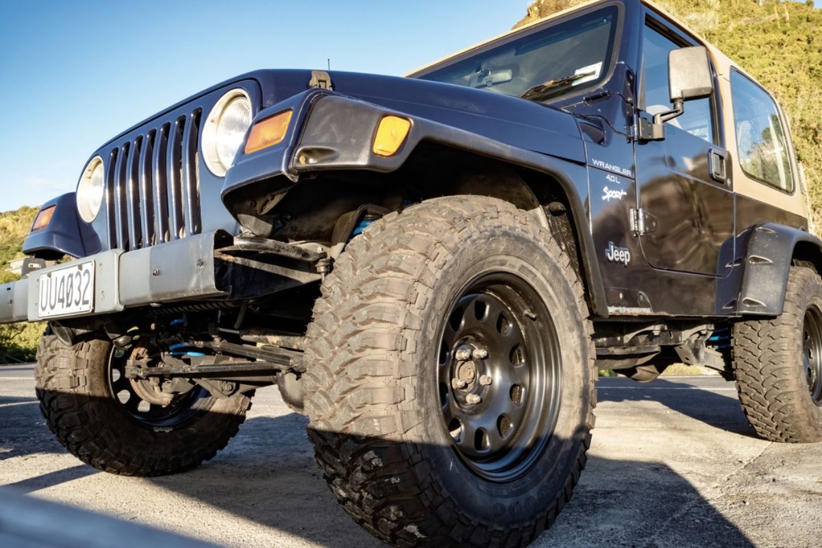 Jeep Wrangler Sport with large tires. 