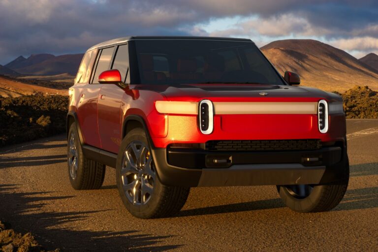 Electric off-roaders will love the Rivian R1S Adventure, 3D illustration.