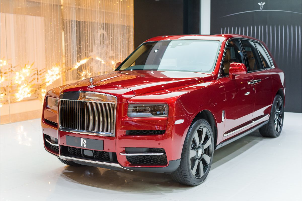 Rolls-Royce Cullinan in the prestigious Rolls-Royce Motor Cars exhibition.