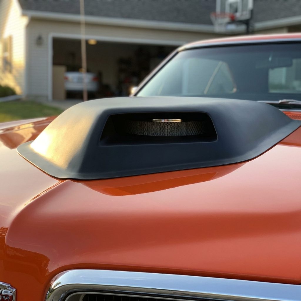 The Hood Scoop That Actually Fed Air to the Engine Instead of Just Sitting There Looking Tough