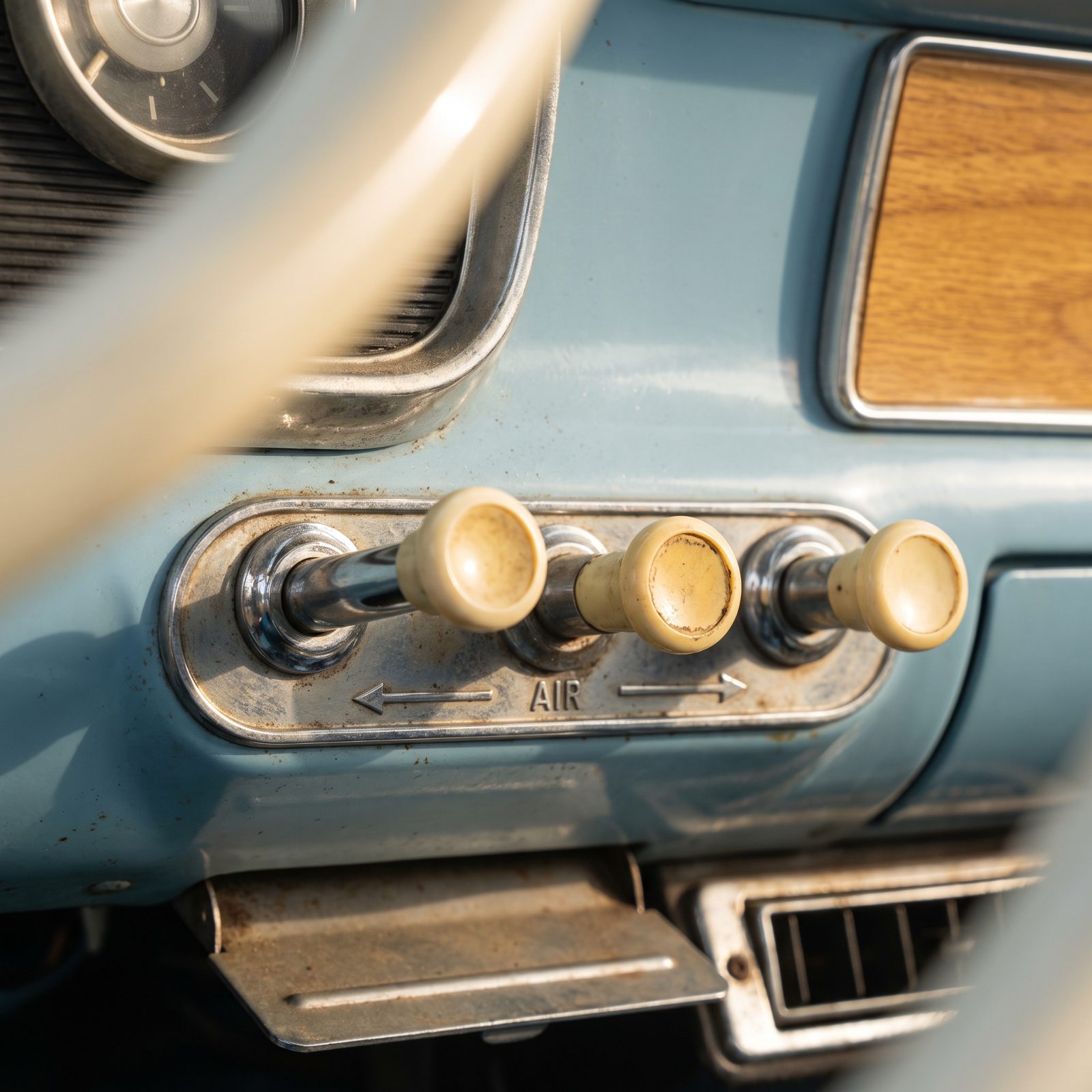 Separate Pull Knobs for Fresh-Air Vents