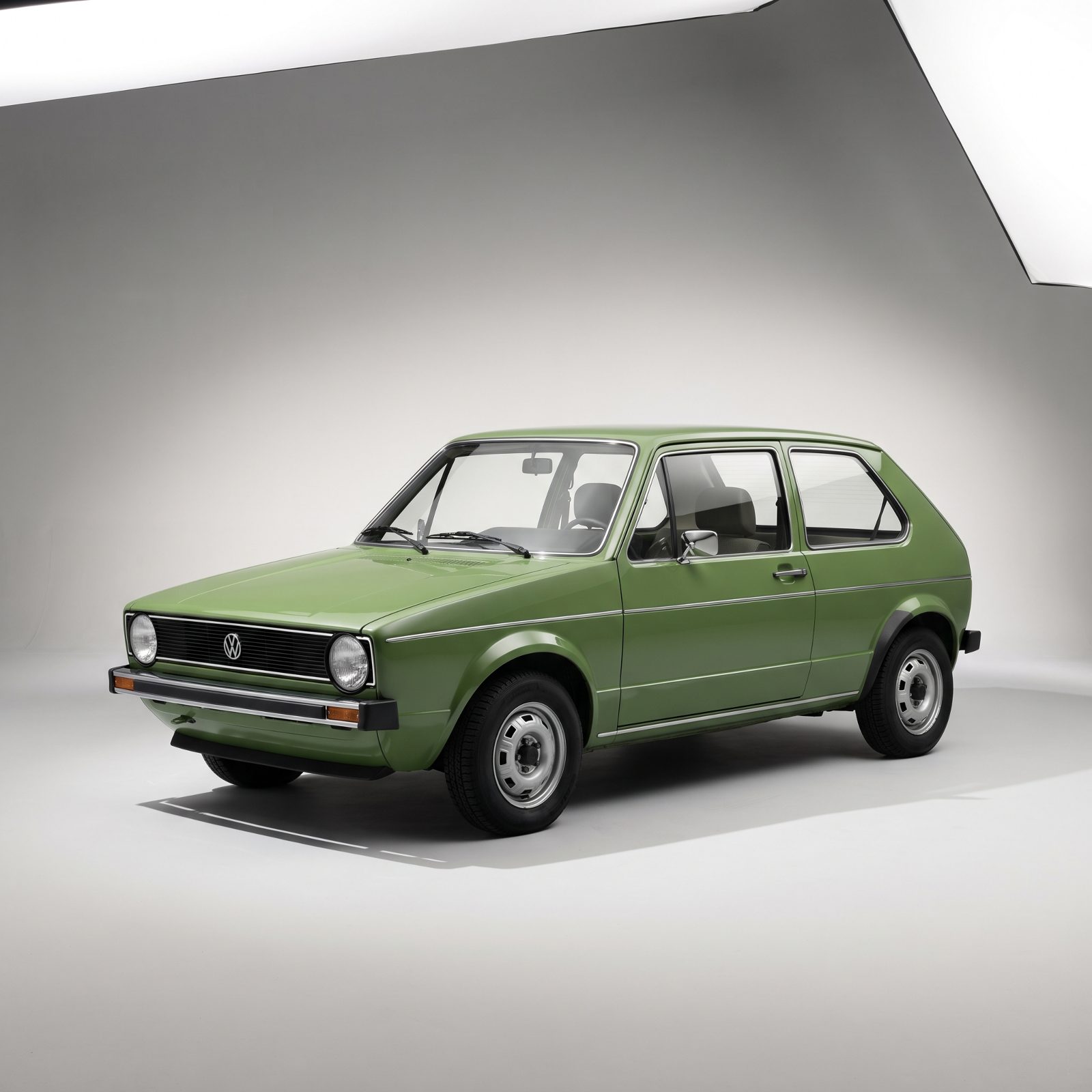 1976 Volkswagen Golf Mk1: Crisp Geometry Without Decoration