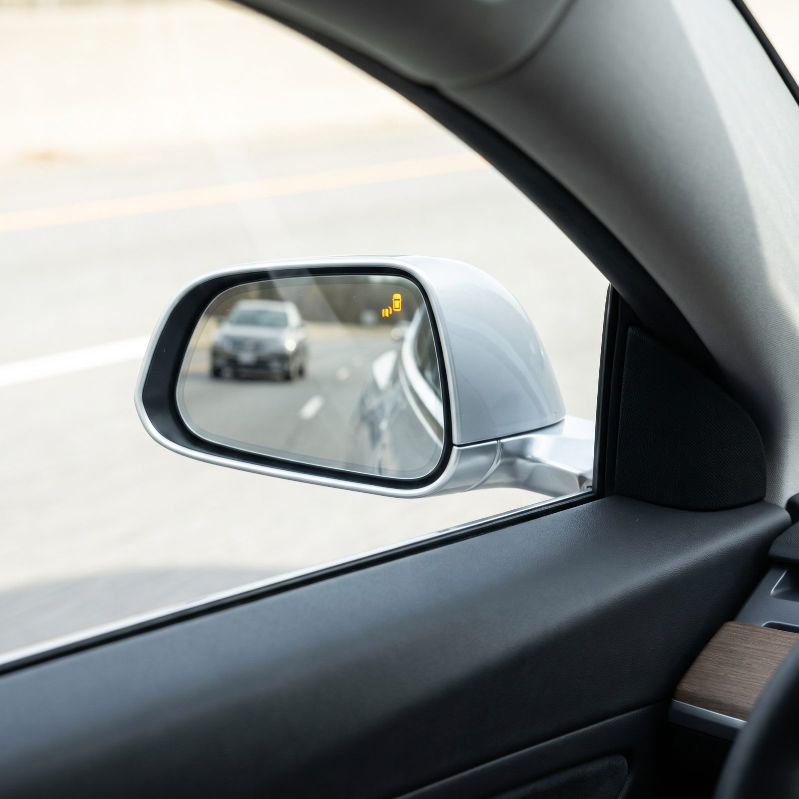 Blind-Spot Monitoring That Watches the Lane You Can't See