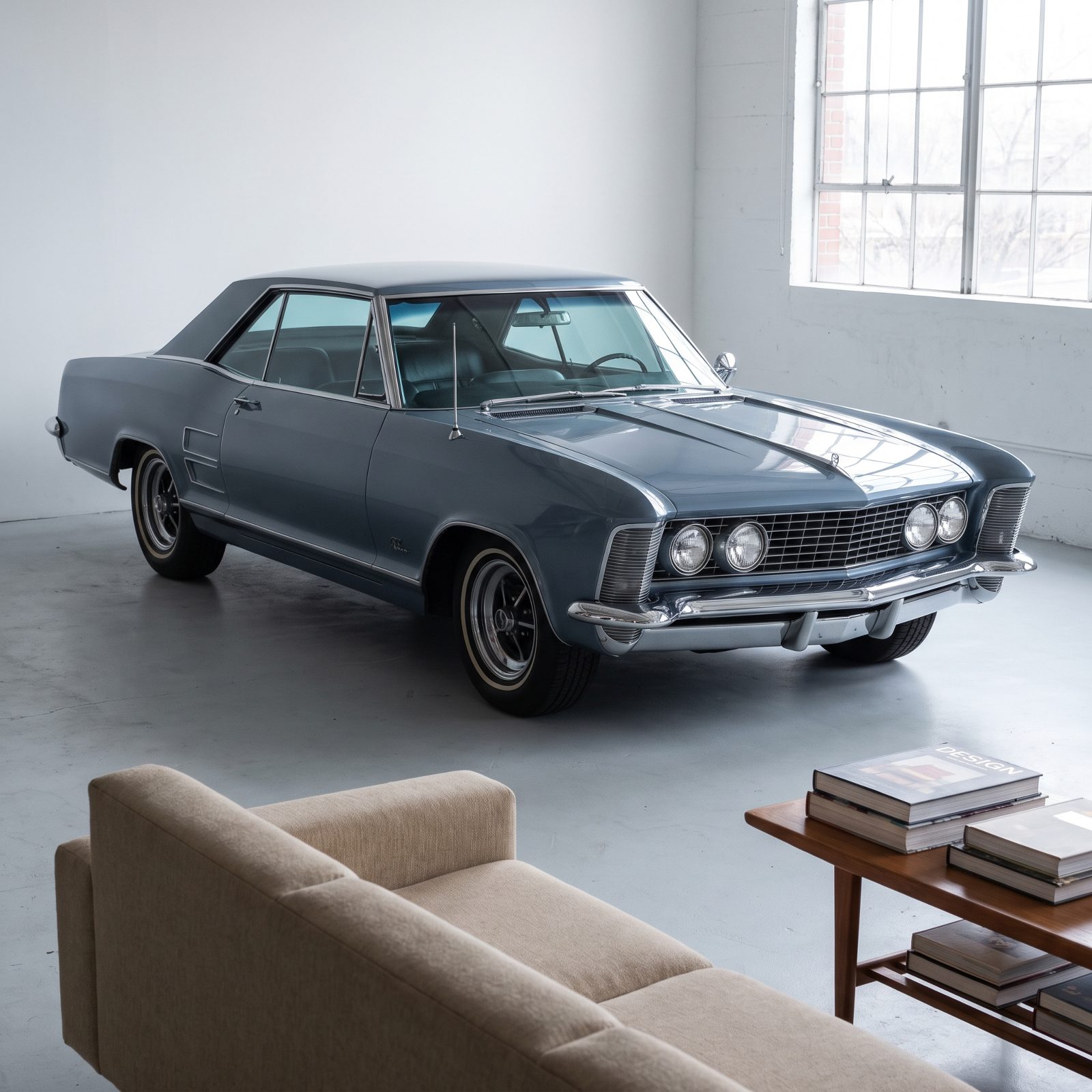 Buick Riviera 1963, Knife-Edge Formality With Forward Thrust