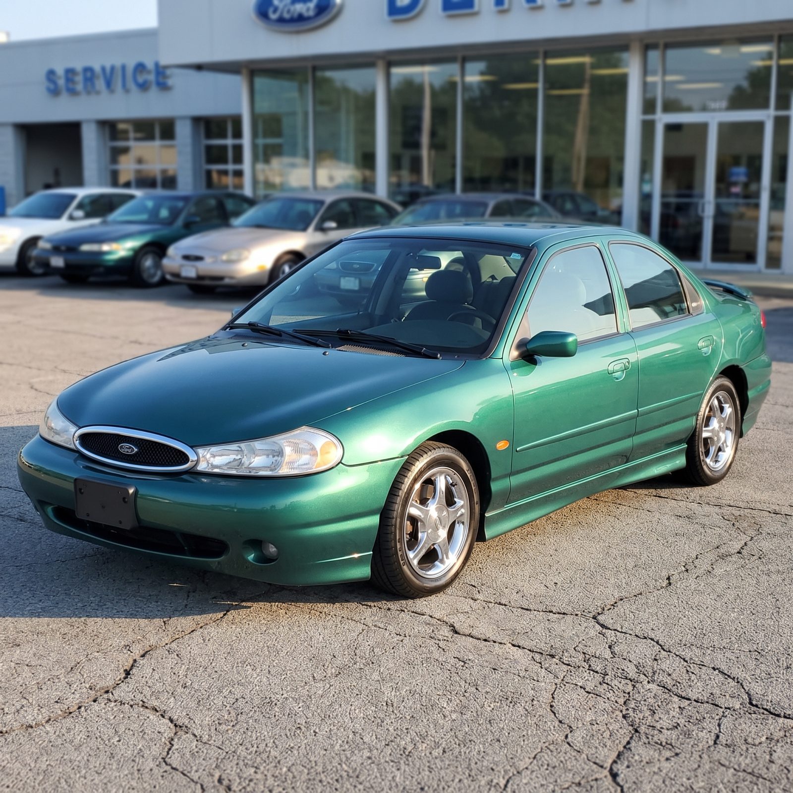 Ford Contour SVT: An Excellent Sports Sedan Overshadowed at Home