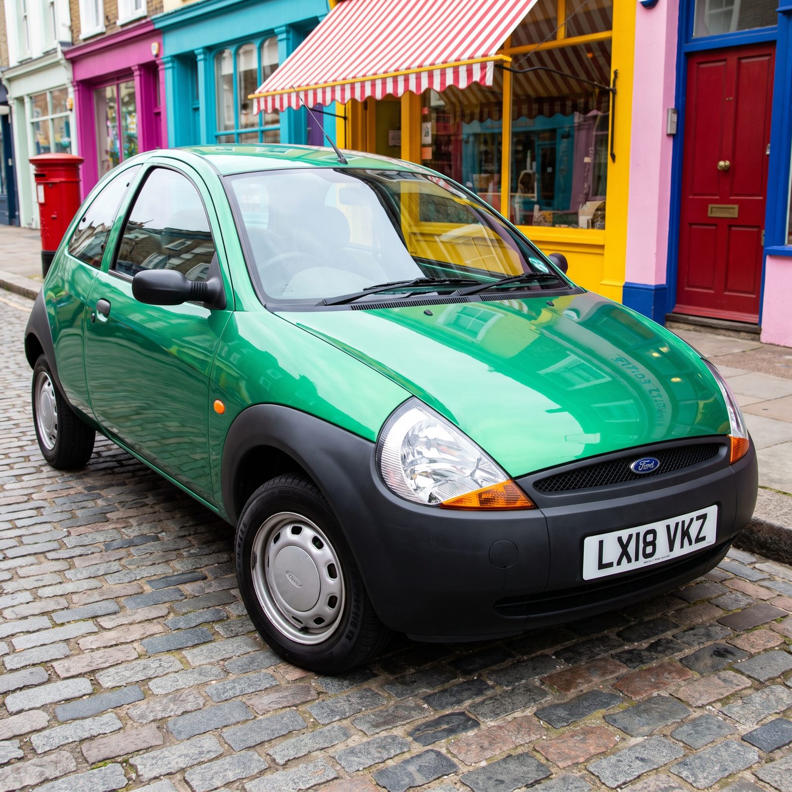 Ford Ka Mk1: New-Edge Curves That Look Like a Toy