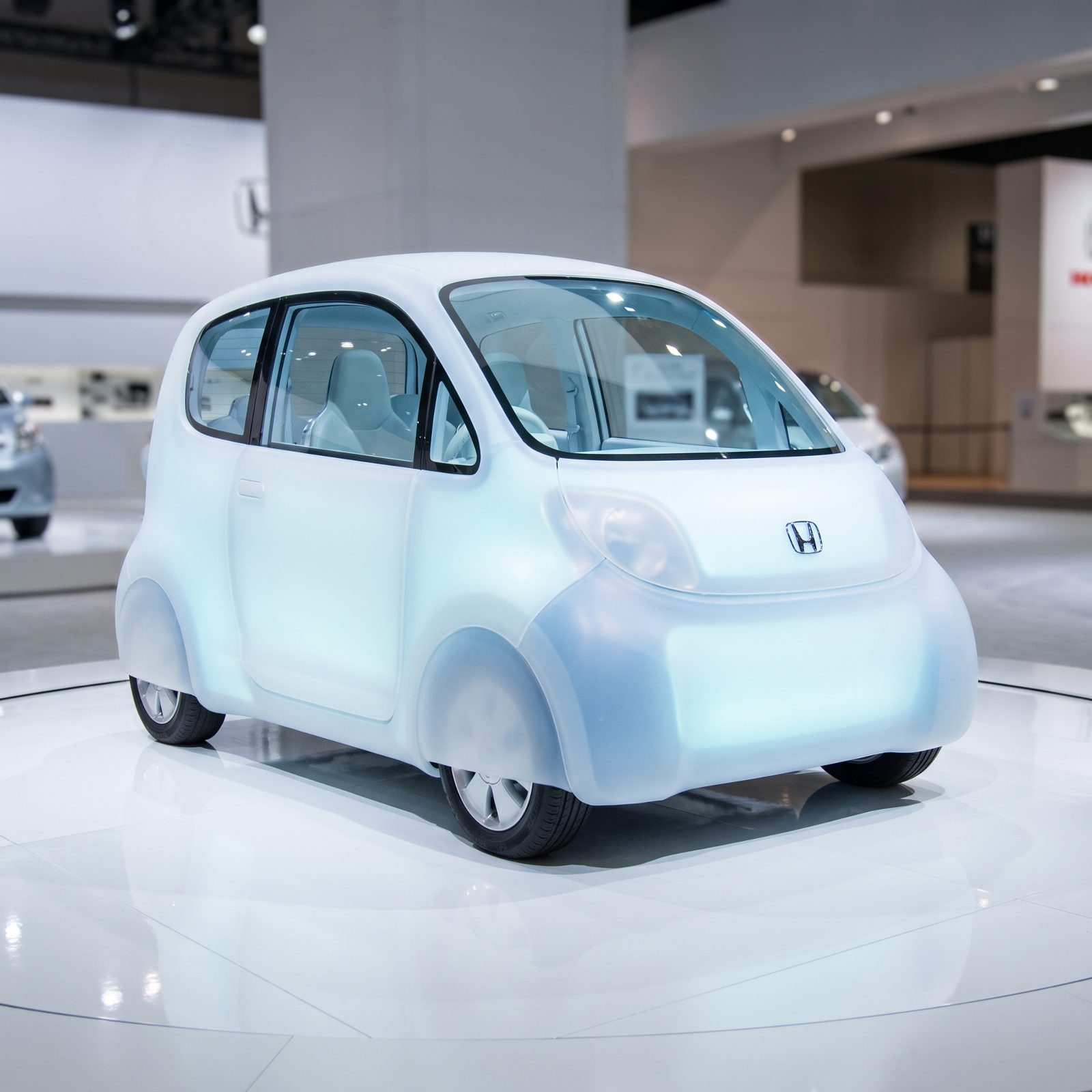 Honda Puyo: The Soft-Bodied Car That Glowed Through Its Gel Skin