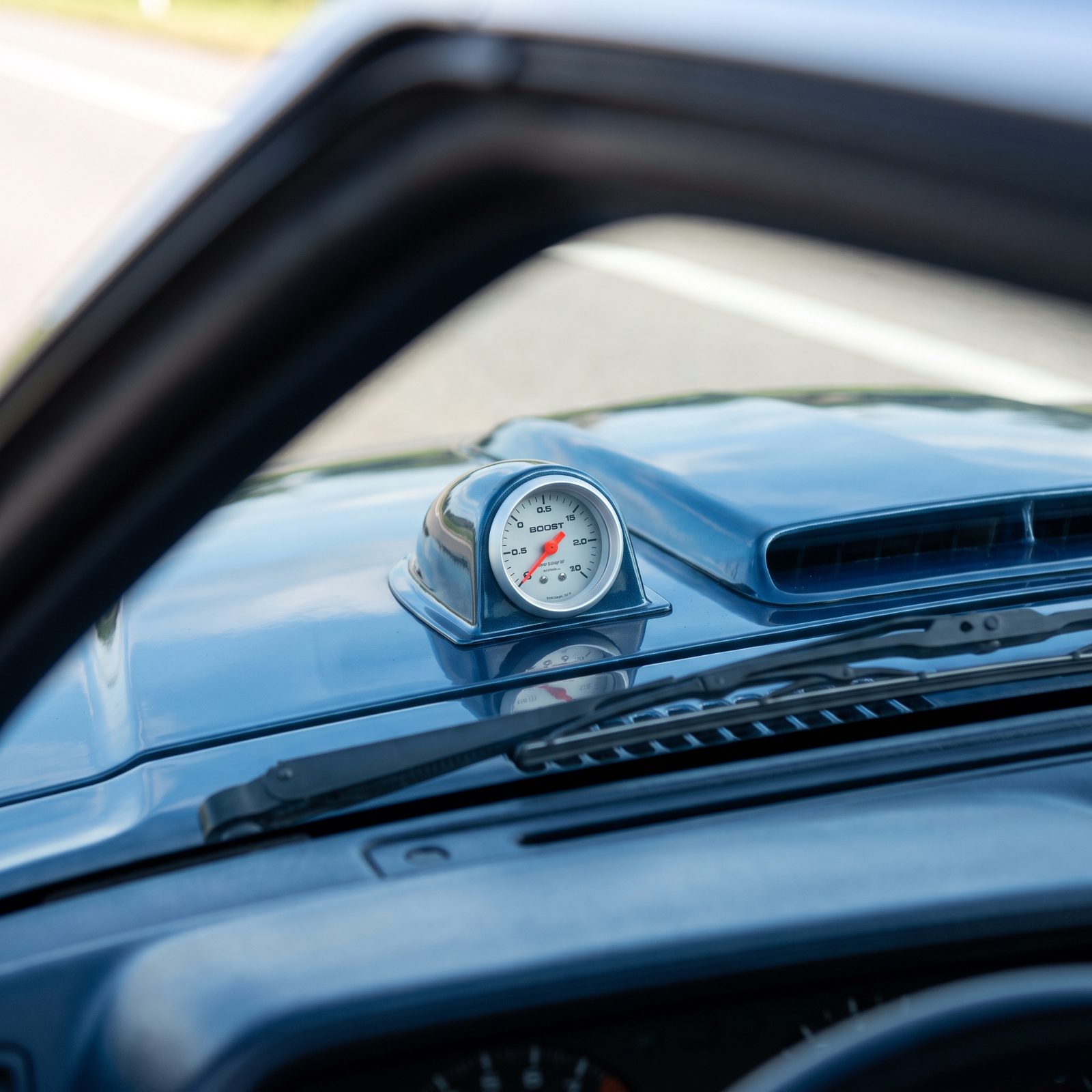 Hood-Mounted Boost Gauges, Performance Data Outside the Cabin