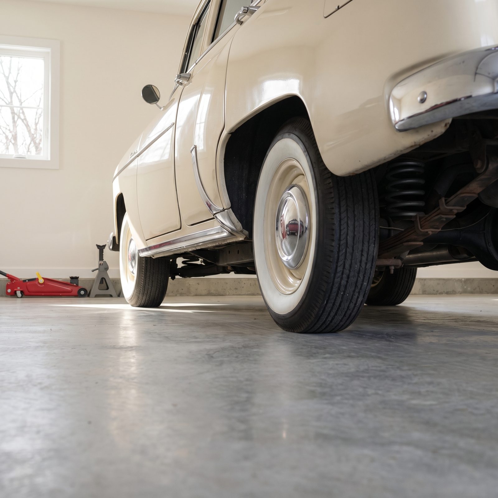 Keep the Suspension Naturally Loaded Unless the Manual Says Otherwise