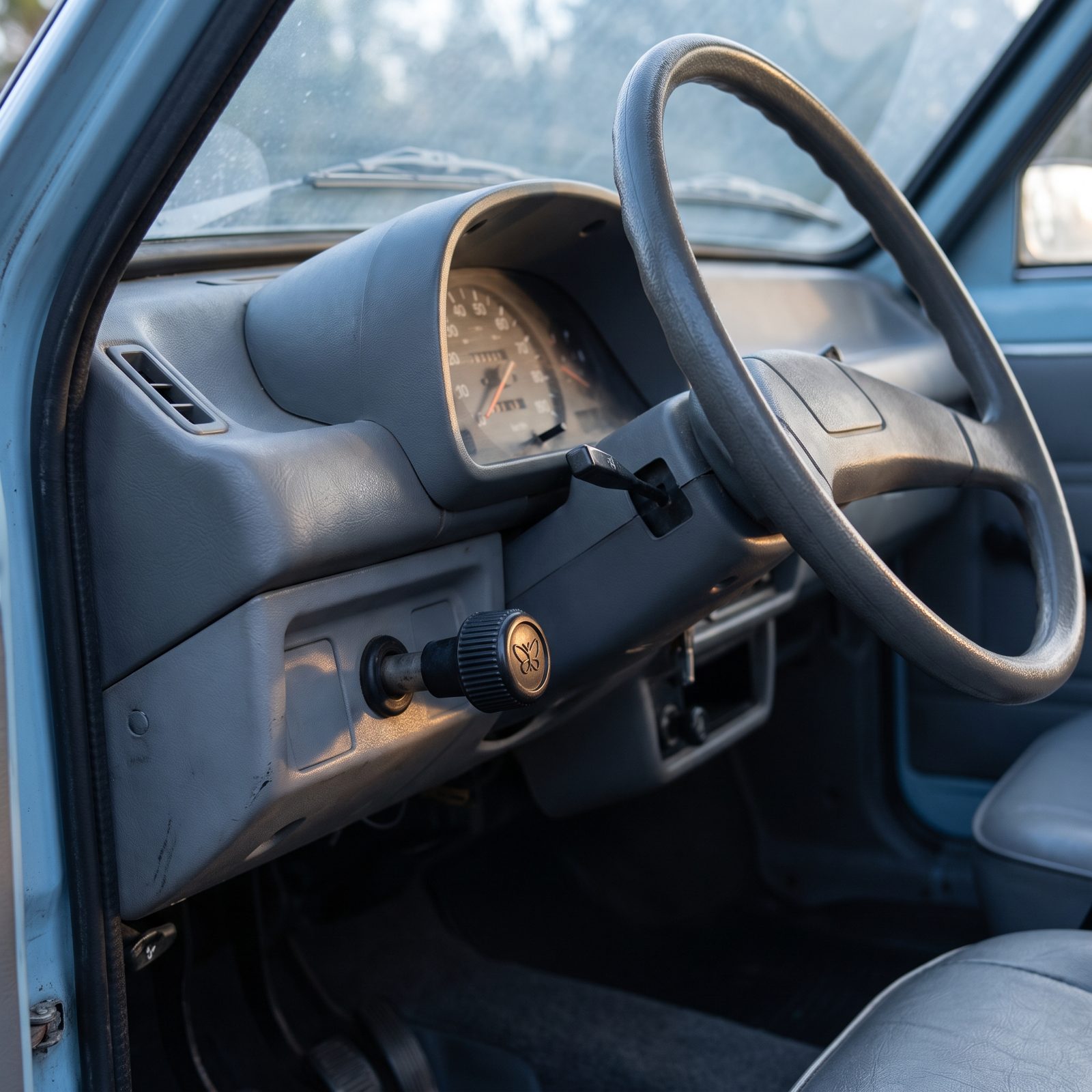 Manual Choke Knobs in Economy Cars