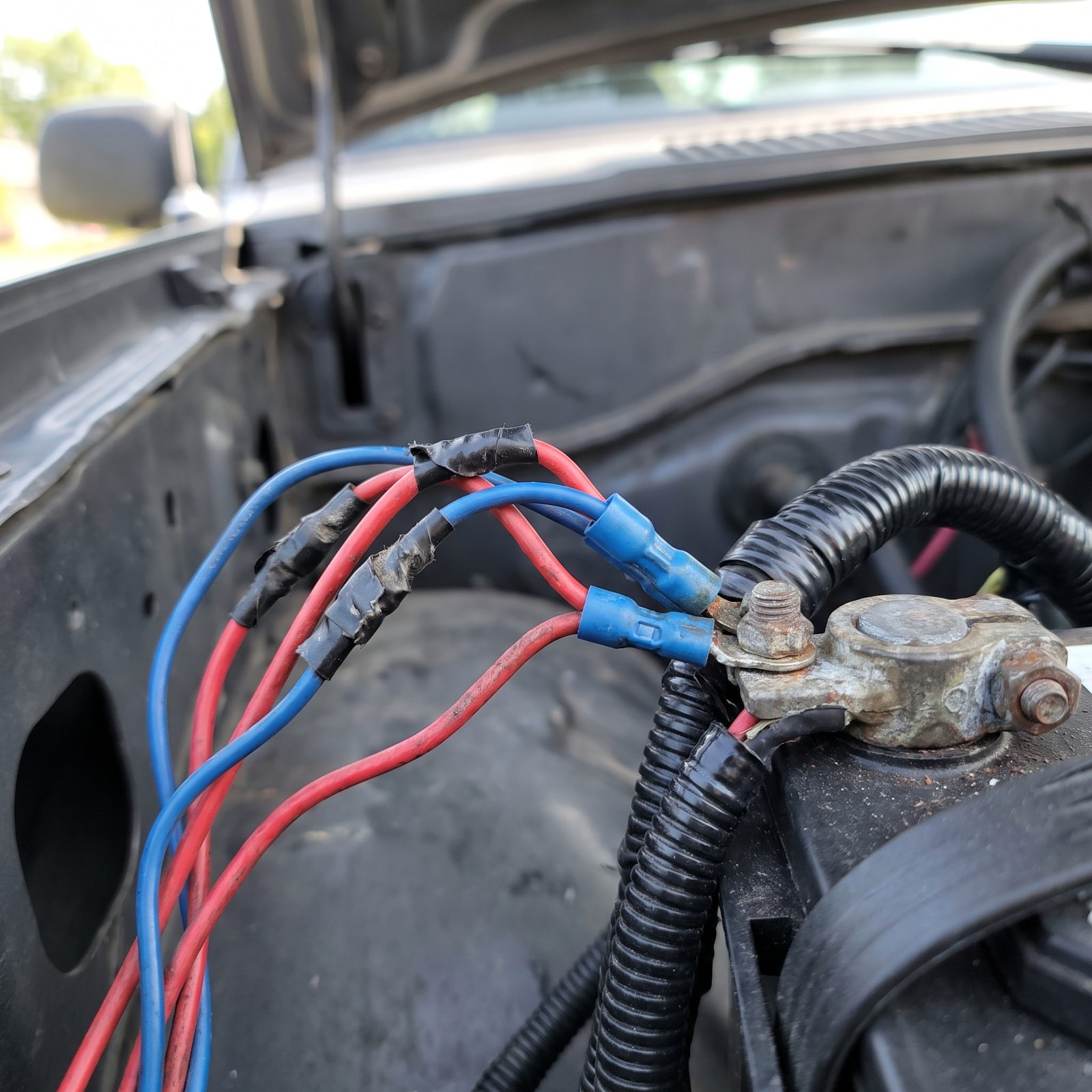 Mystery Wires Spliced Near the Battery Point to Add-On Work