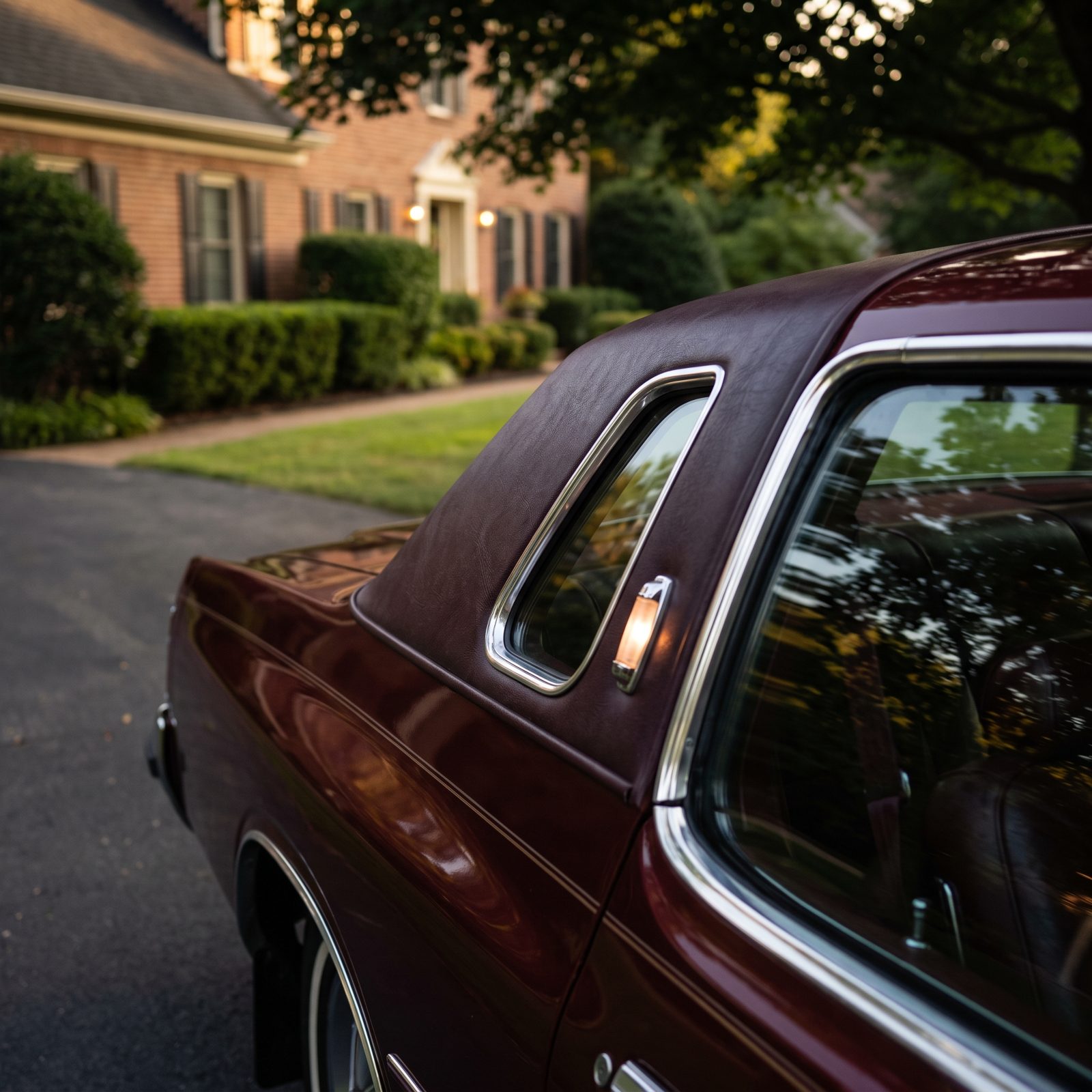 Opera Windows, Tiny Portholes for Personal Luxury