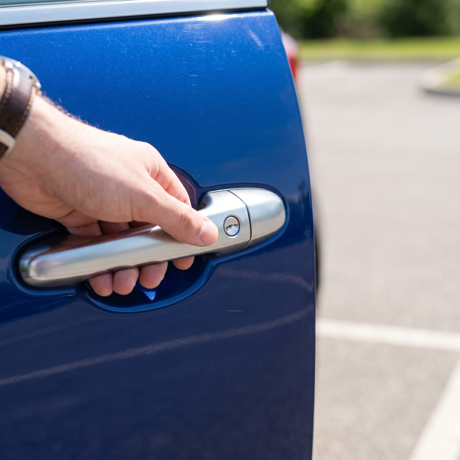 Proximity Keyless Entry So You Never Dig for Keys in the Rain