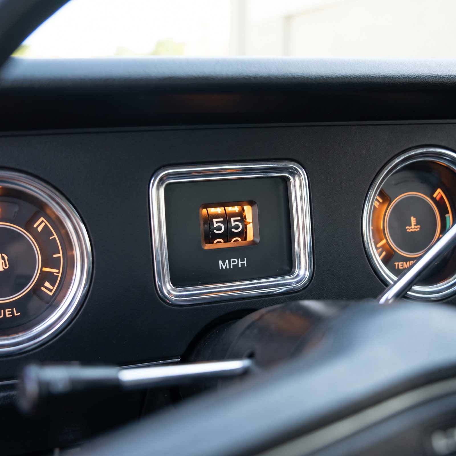 Rotating Drum Speedometers, Speed Displayed Like an Odometer