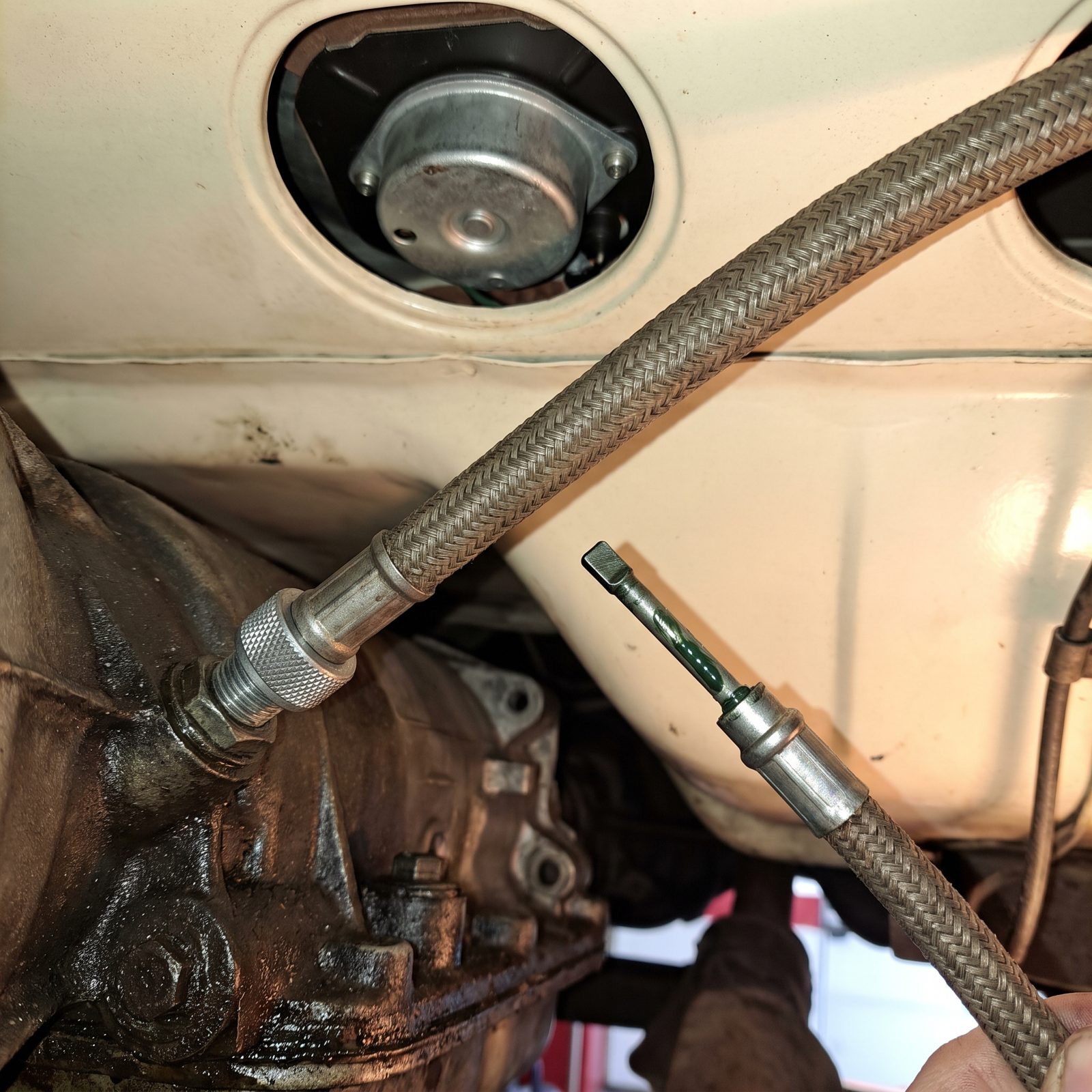 The Speedometer Driven by a Spinning Cable
