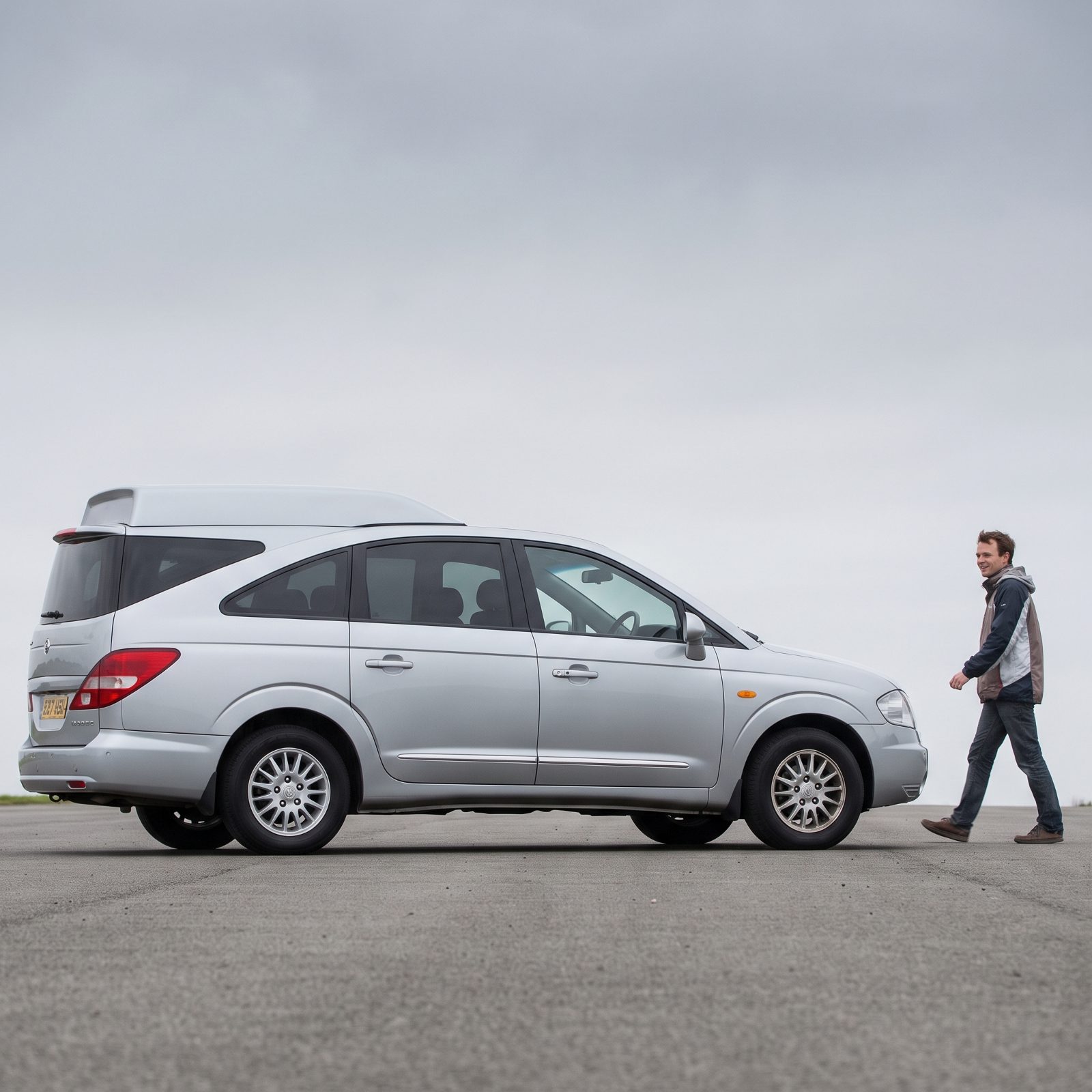 SsangYong Rodius: Conflicting Rooflines That Never Reconciled