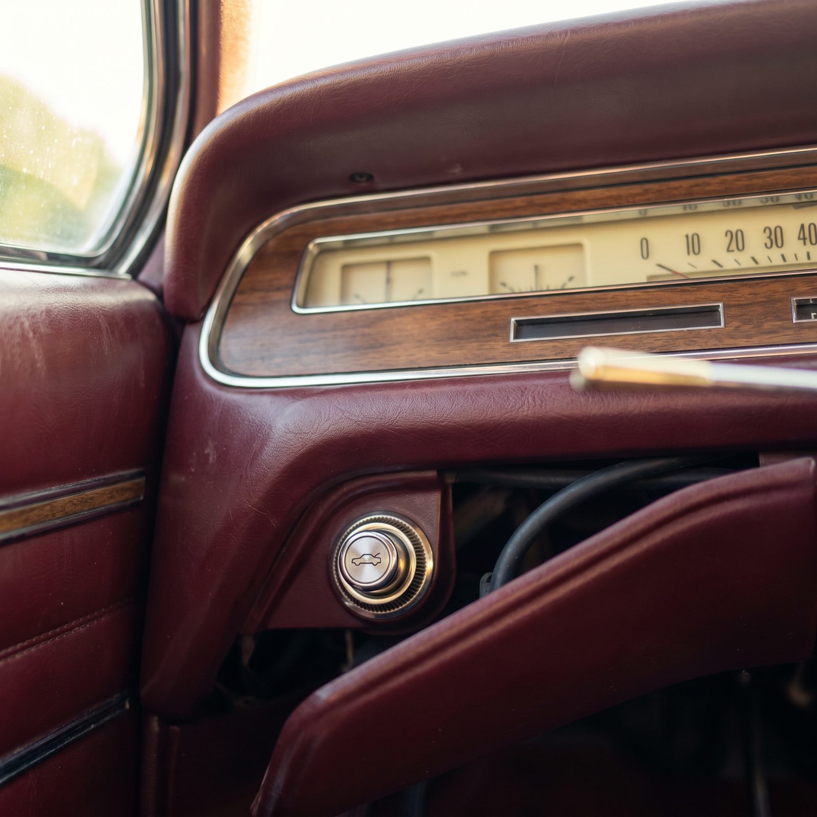 Vacuum Trunk-Release Button: The Gadget That Popped the Decklid on Engine Suction