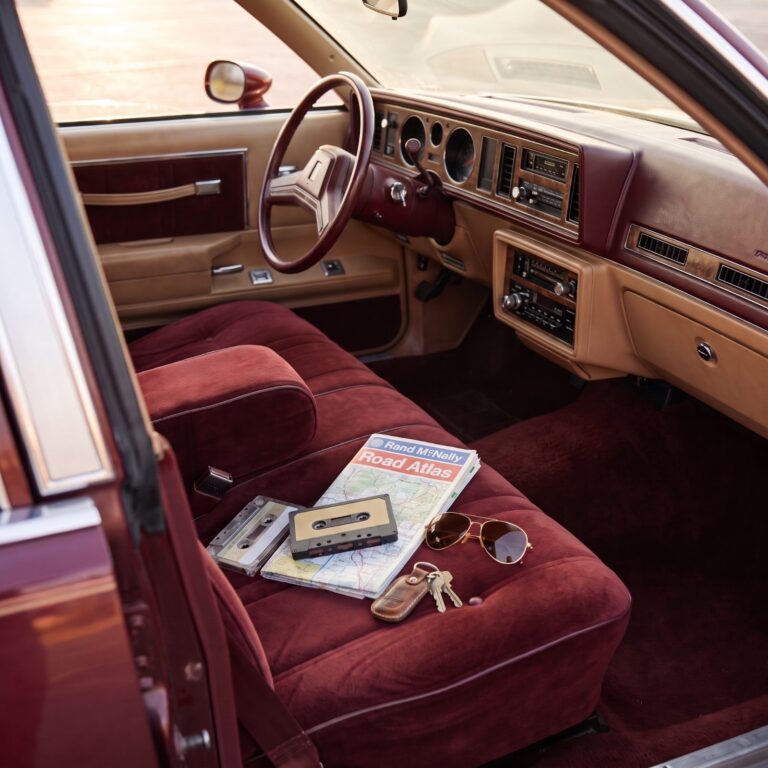 What Made 1980s Car Interiors So Different? 33 Features You Rarely See Anymore