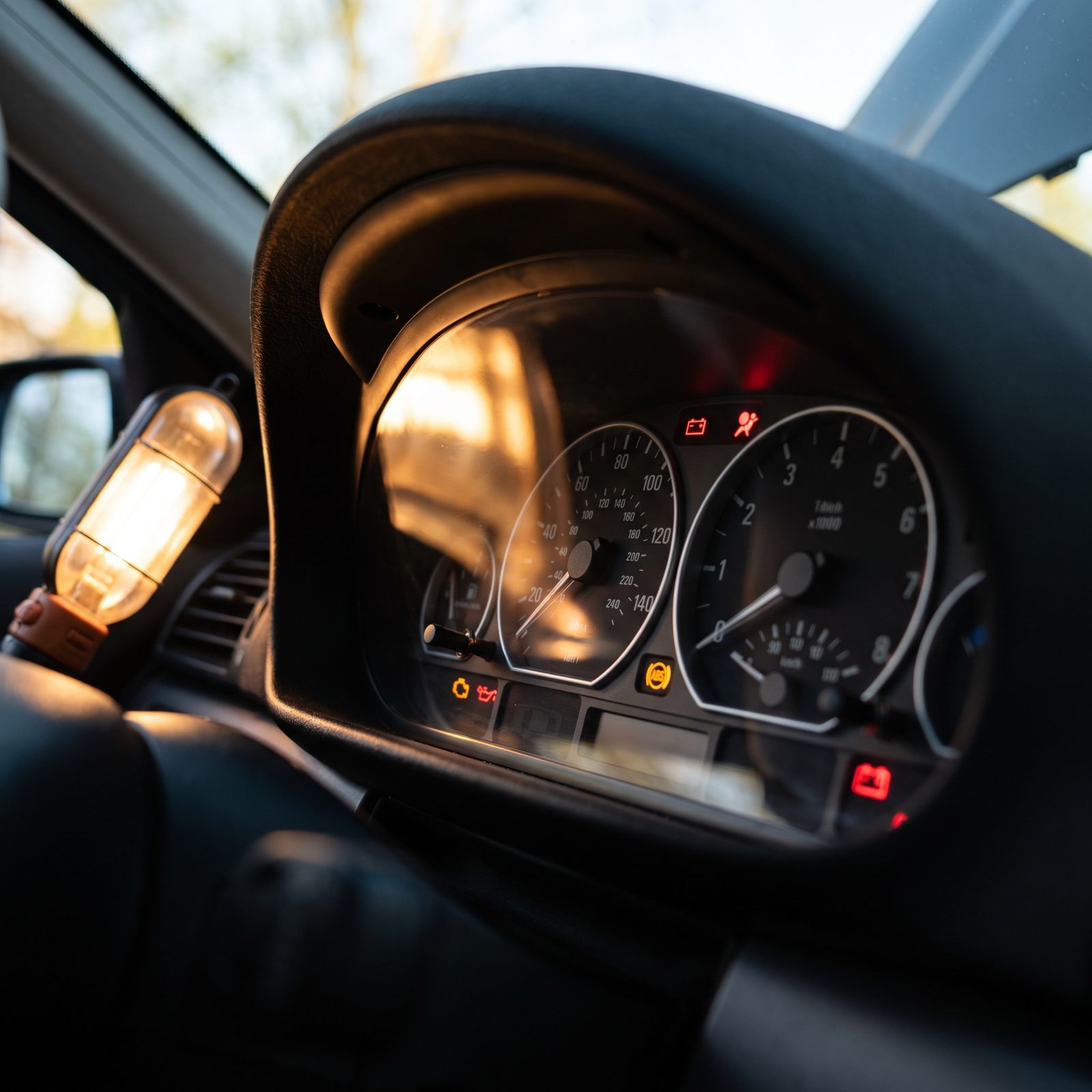 Whether the Warning Lights Complete Their Self-Test